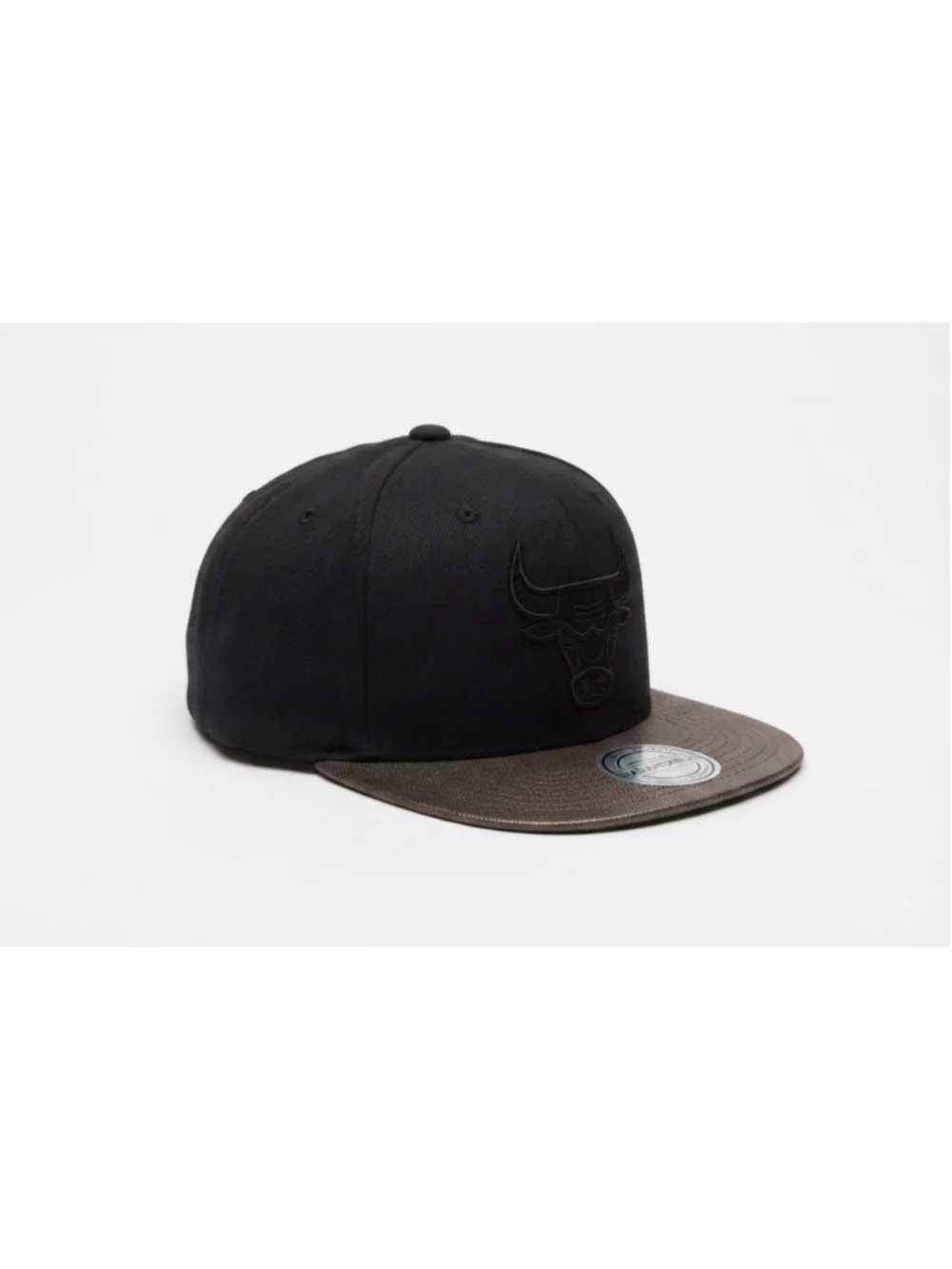 black-on-black Mitchell & Ness Chicago Bulls snapback hat
